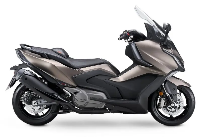 Kymco AK 550 38