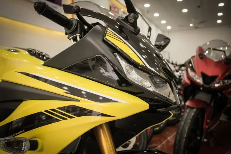 Ảnh chi tiết xe Yamaha YZF R15 1