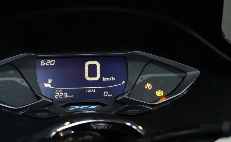 Honda PCX160 21