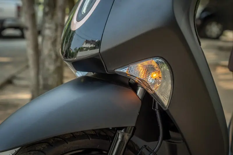 Ảnh chi tiết xe máy Yamaha Janus 19