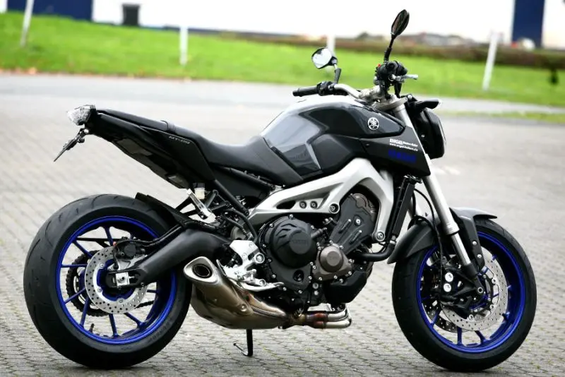 Ảnh xe máy Yamaha MT-09 ấn tượng 2