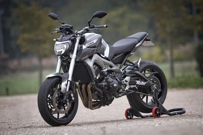 Ảnh xe máy Yamaha MT-09 ấn tượng 17