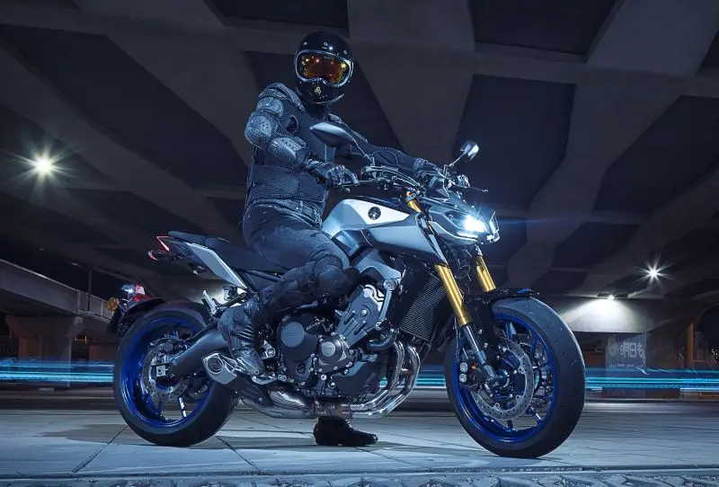 Ảnh xe máy Yamaha MT-09 ấn tượng 10