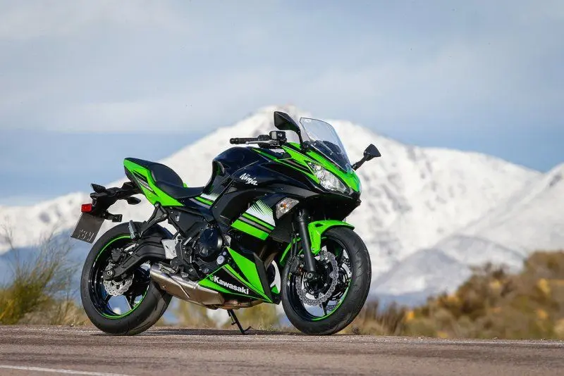 Kawasaki Ninja 650 12