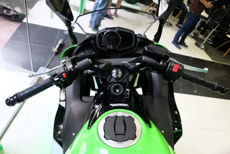 Kawasaki Ninja 650 21