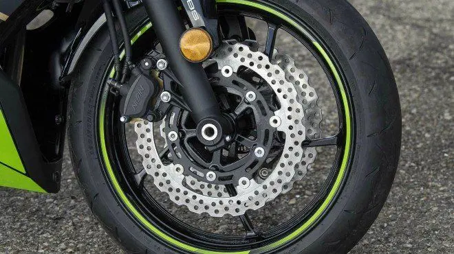 Kawasaki Ninja 650 42