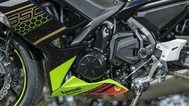 Kawasaki Ninja 650 44