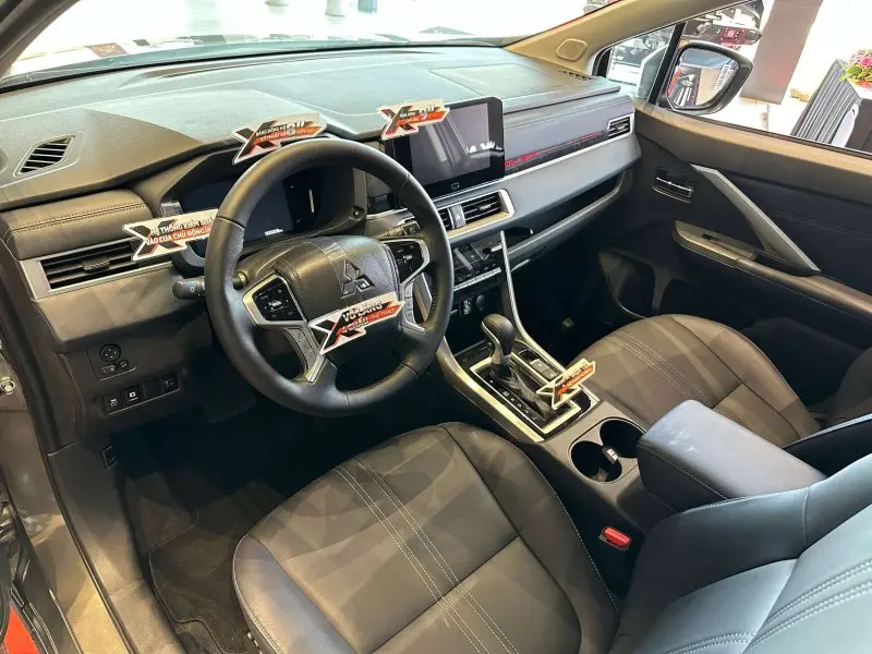 Tổng hợp hình ảnh Xpander Cross đầy đủ 17