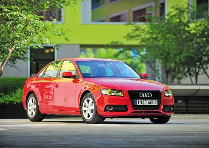 Hình ảnh chi tiết của xe Audi A4 14