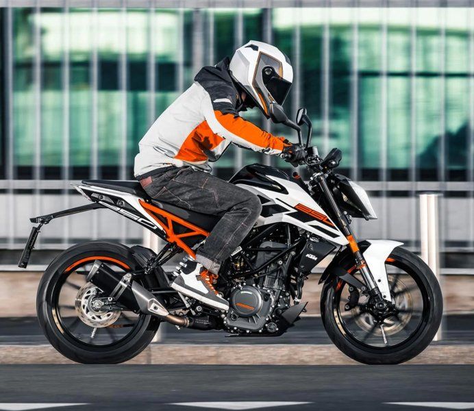 KTM RC 390 14