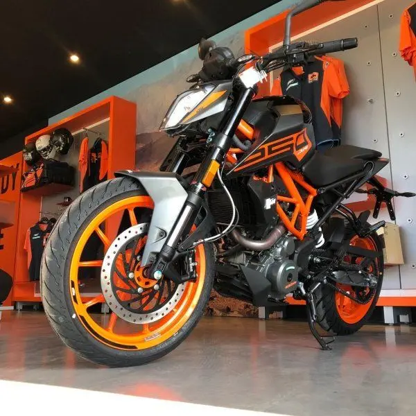 KTM RC 390 29