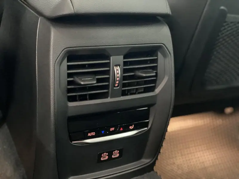 Ảnh xe BMW X4 đẹp nổi bật Full HD 22