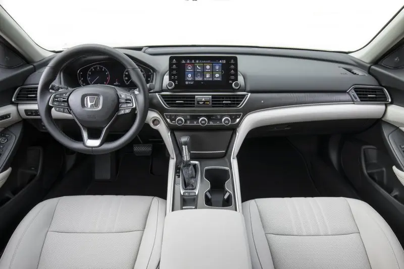 Ảnh xe Honda Accord từ mọi góc nhìn 6
