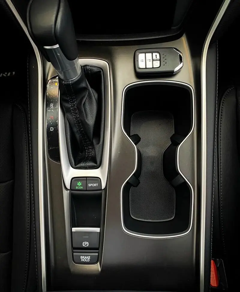 Ảnh xe Honda Accord từ mọi góc nhìn 15