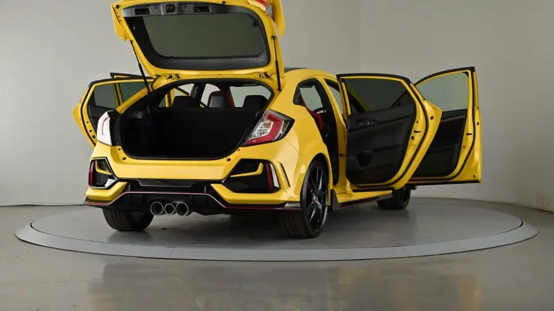 Hình ảnh xe Honda Civic Type R từ góc độ đẹp 2