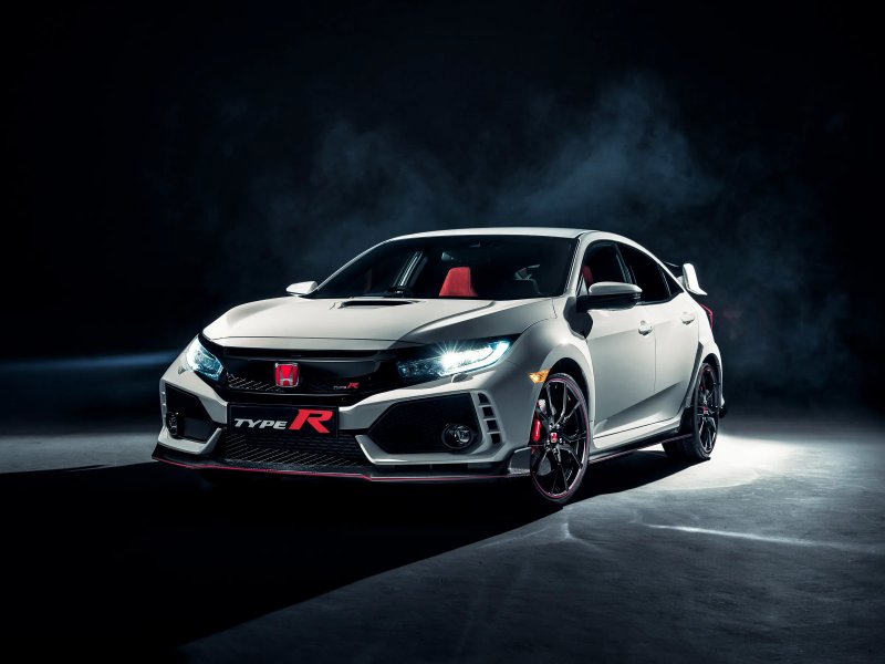 Hình ảnh xe Honda Civic Type R từ góc độ đẹp 12