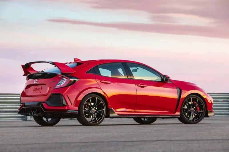 Hình ảnh xe Honda Civic Type R từ góc độ đẹp 36