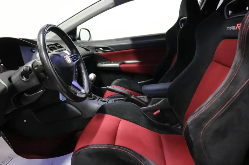 Chi tiết nội thất của dòng xe Honda Civic Type R 18