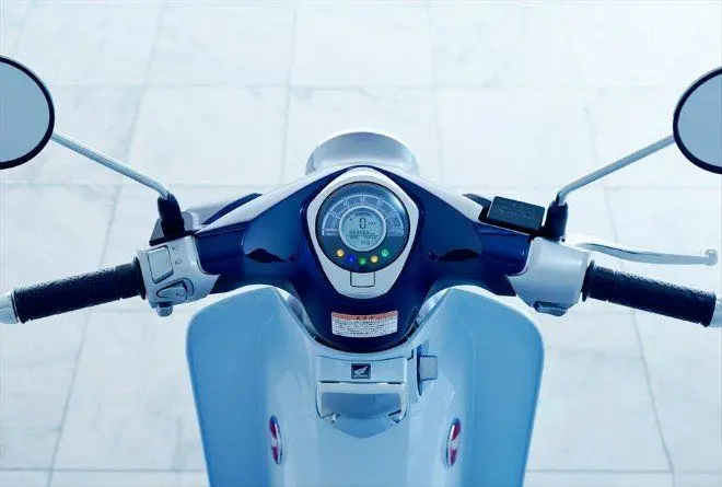 Honda Super Cub C125 23