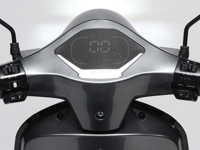 Đánh giá chi tiết Vespa Espero Classic Pro 2024 4