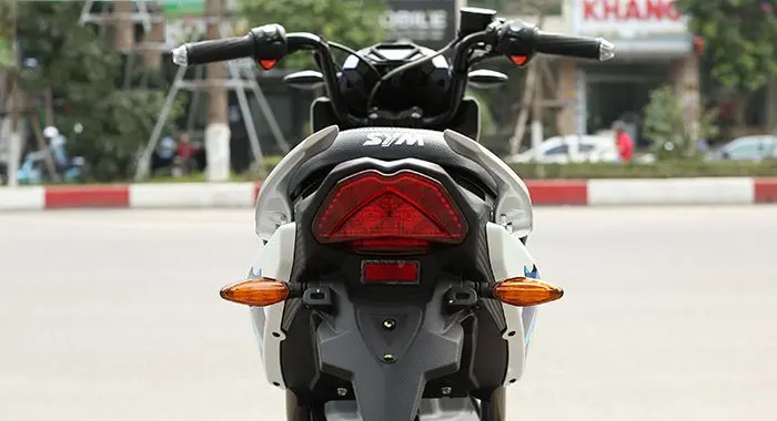 Đánh giá chi tiết Z1 SYM 6