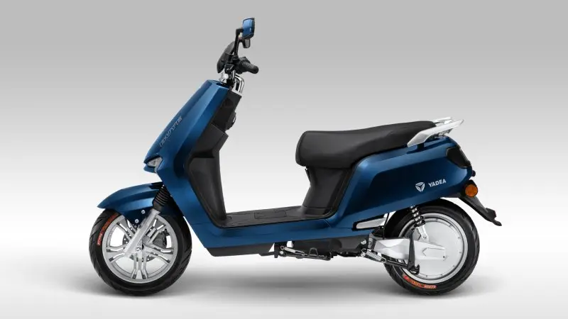 Yadea Buye màu xanh