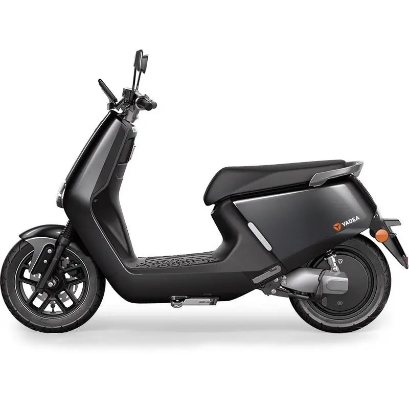 Yadea G5 màu đen