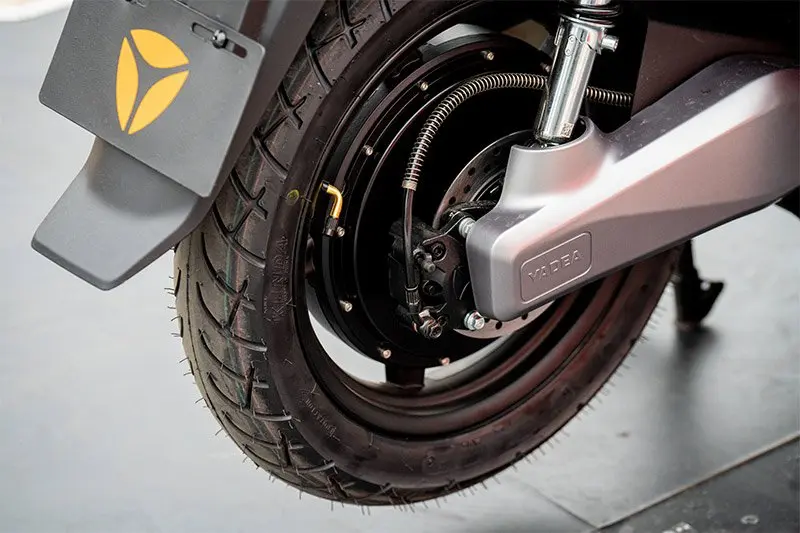 Đánh giá chi tiết Yadea VoltGuard 26Ah 2