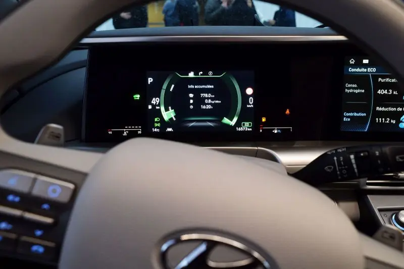 Ảnh Hyundai Nexo chi tiết từng góc cạnh 9