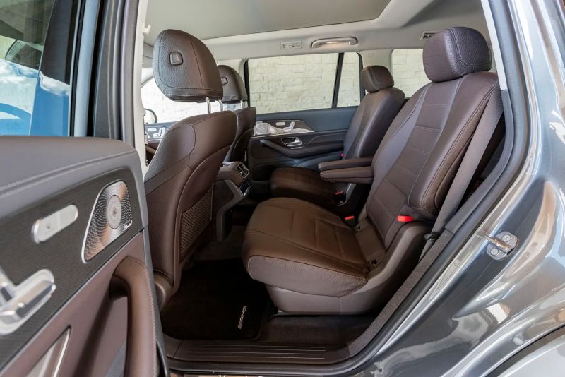Nội thất sang trọng của xe Mercedes-Benz GLS 400 4