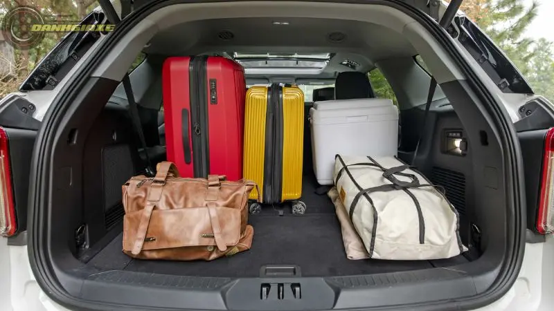 Ford Explorer EV - 16