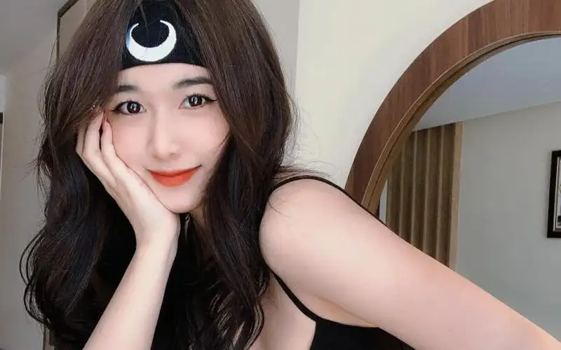 Gái xinh Douyin Tiktok tạo dáng cực cuốn hút