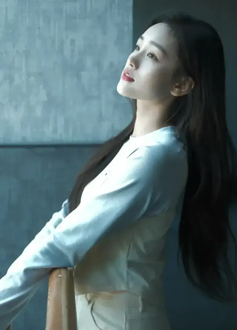 Gái Facebook sở hữu nhan sắc nổi bật thu hút ánh nhìn