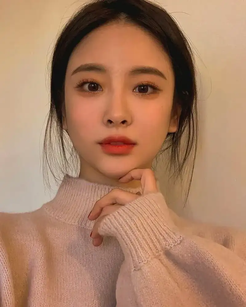 Cô gái nga với nét đẹp truyền thống Á-Âu