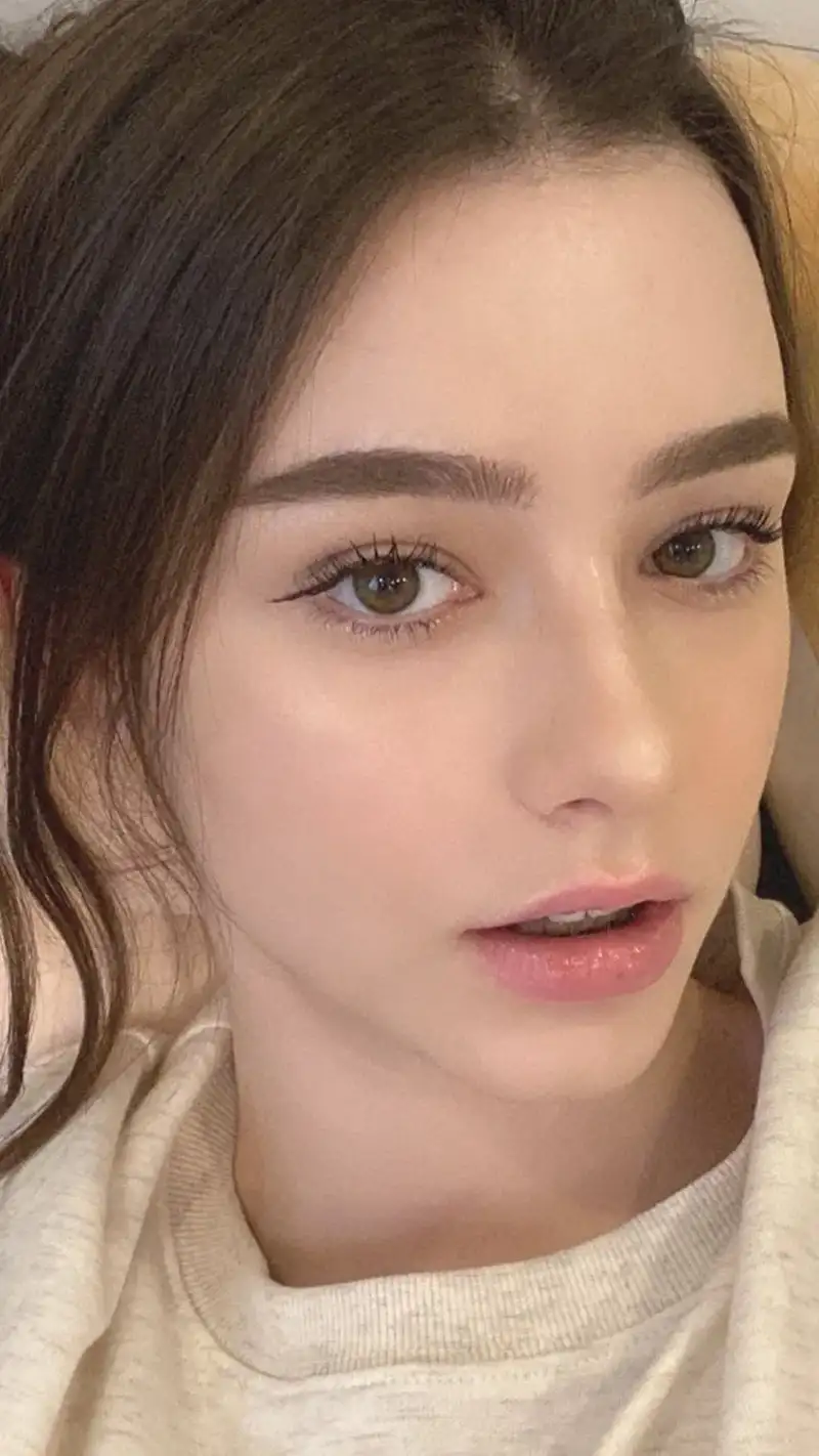 Gai tay xinh dep với vẻ đẹp tựa nữ thần