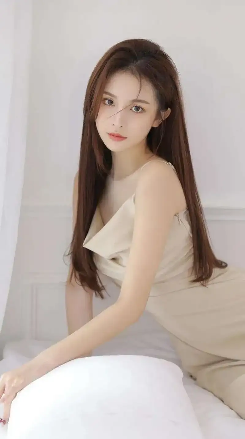 Gái đẹp tập gym mông to và săn chắc