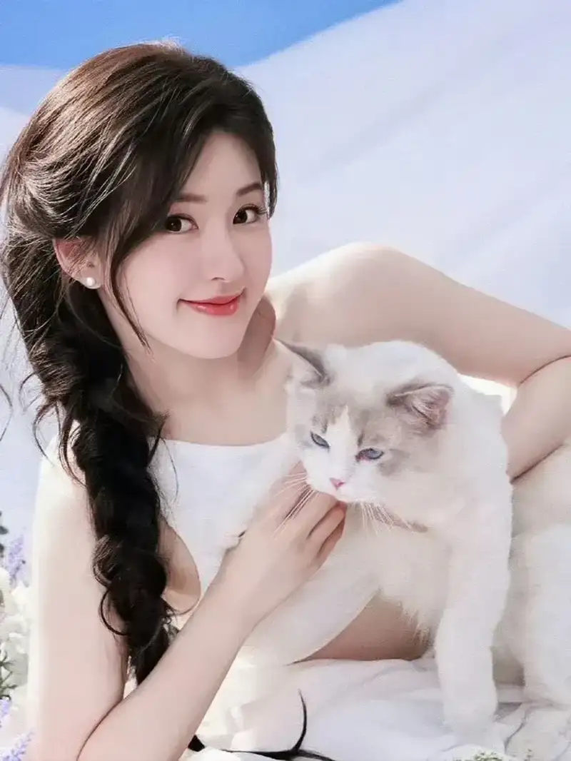 Gái xinh tóc ngắn sexy cute thu hút mọi ánh nhìn trẻ trung