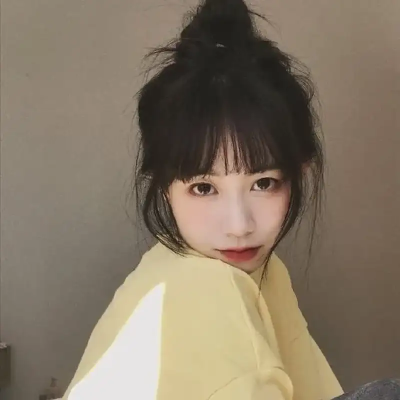 Kiểu tóc búi đơn giản cho tóc ngắn thêm xinh