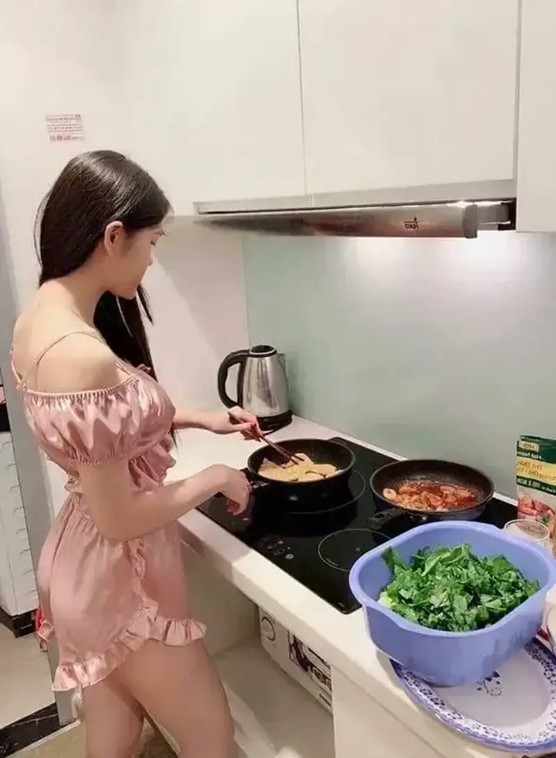 Gái xinh 2k10 rạng ngời với phong cách hiện đại