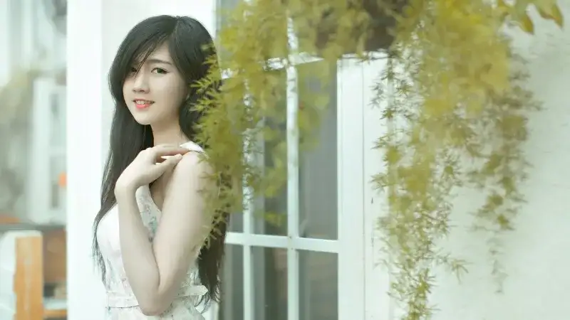 Hình con gái đeo kính thời trang