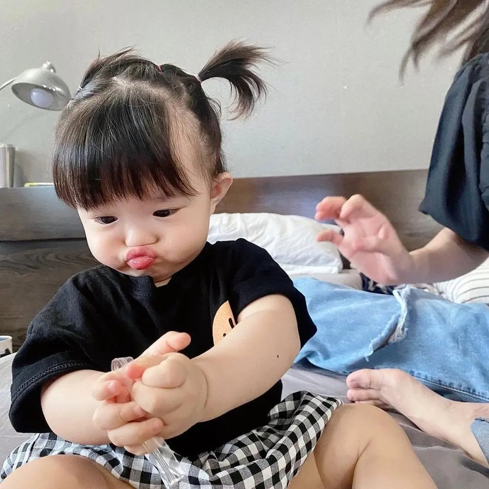 Bạn sẽ không thể rời mắt khỏi meme bóp mỏ chó này.