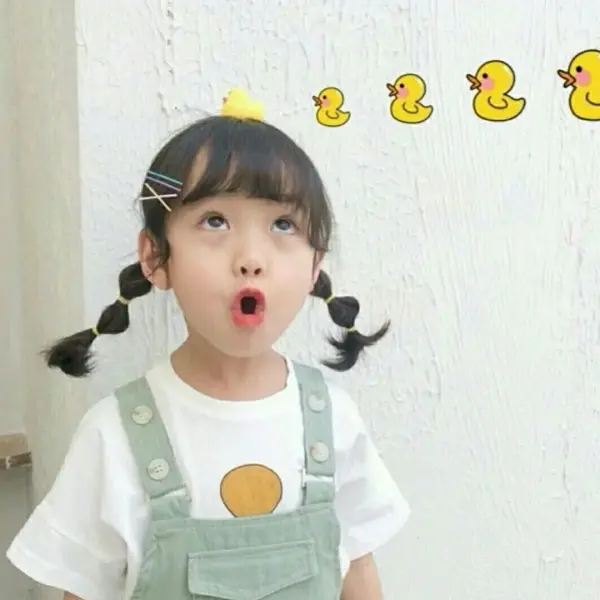 Cực ngầu và sáng tạo chính là meme vịt cầm dao này.