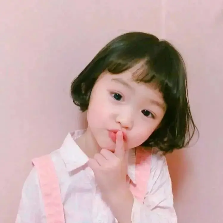 Meme vịt cute weibo chính là hình ảnh đang gây bão hiện nay.