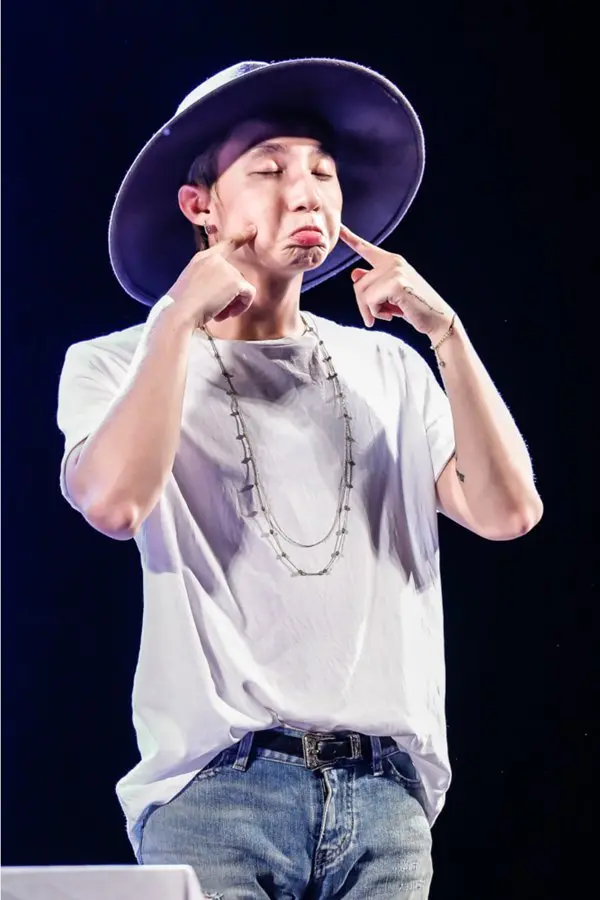 Biểu cảm trong meme vịt chu mỏ chắc chắn sẽ gây sốt.