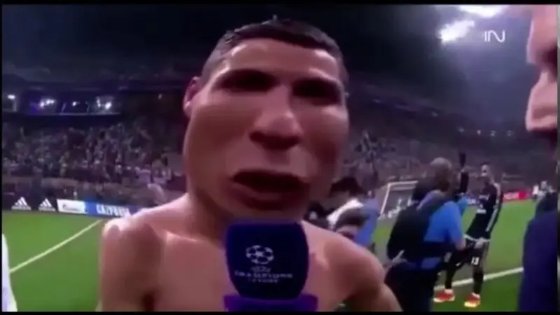 Siu ronaldo meme đậm chất hài hước và bất ngờ. Siu ronaldo meme đậm chất hài hước và bất ngờ.