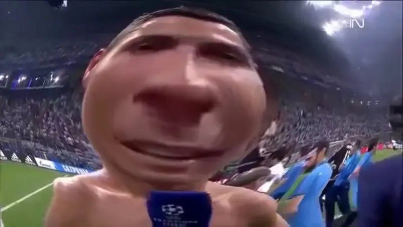 Ronaldo crying meme dễ thương và hài hước. Ronaldo crying meme dễ thương và hài hước.
