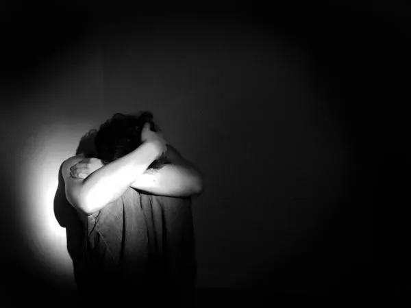 Avatar hình ảnh buồn gợi nhớ nỗi đau