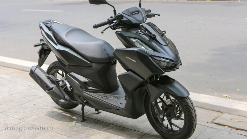 Honda Vario 160 phiên bản màu đen