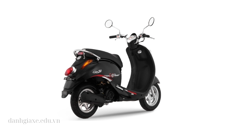 Màu đen nhám của SYM Elite 50 sang trọng cá tính nổi bật