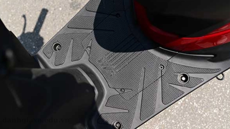 SYM Passing 50 trang bị tiện nghi